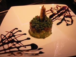 本マグロとアボガドのタルタル　バルサミコソース