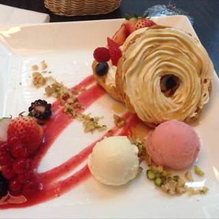 苺とマスカルポーネのリングシュー〜メープル風味〜