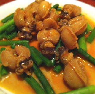 モンゴイカとニンニクの芽の和え物