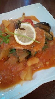 チキンソテーサフランソース