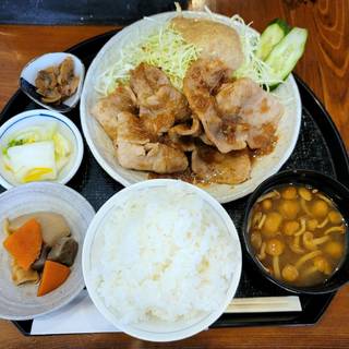 豚の生姜焼き定食