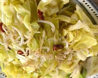 アンチョビキャベツ