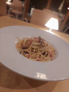 ボルチーニ茸とベーコンのクリームパスタ