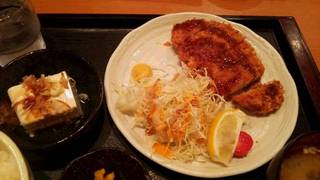 トンカツ定食