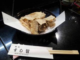 サケの皮せんべい