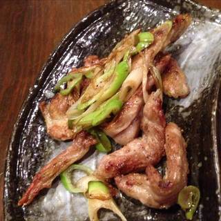 みつせ鶏せせりの黒胡椒炒め