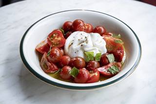 ブッラータチーズとトマト