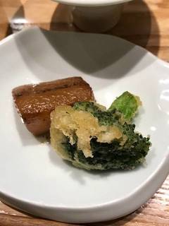 ブロッコリーの天婦羅と大根のステーキ