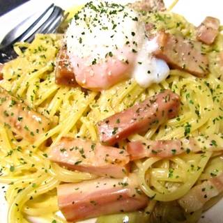 温玉ベーコンカルボナーラ