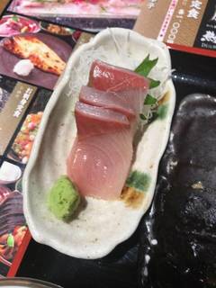 ハマチのお刺身