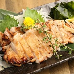 大山地鶏のもも肉燻し焼き