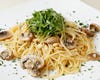 ・マッシュルームと松の実と大葉のスパゲティ