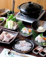 天然本１５キロ～２０キロ入荷　天然本クエ鍋コース１３０００円、１７００００円