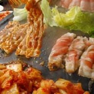 韓国料理 サムギョプサル とん豚テジ 新宿東口ゴジラロード店 の画像