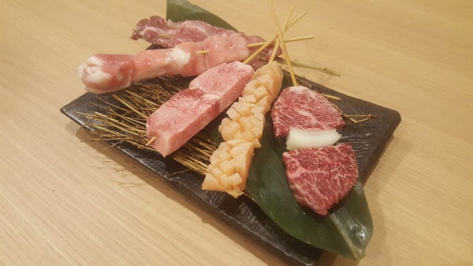 牛串 きらく 地図 写真 心斎橋 焼肉 ホルモンその他 ぐるなび