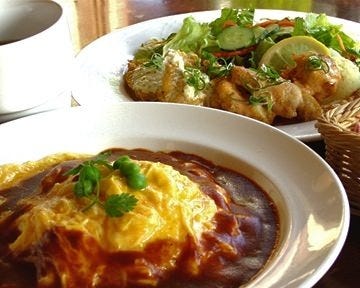 赤い実 地図 写真 南国 香南 香美 カフェ ぐるなび