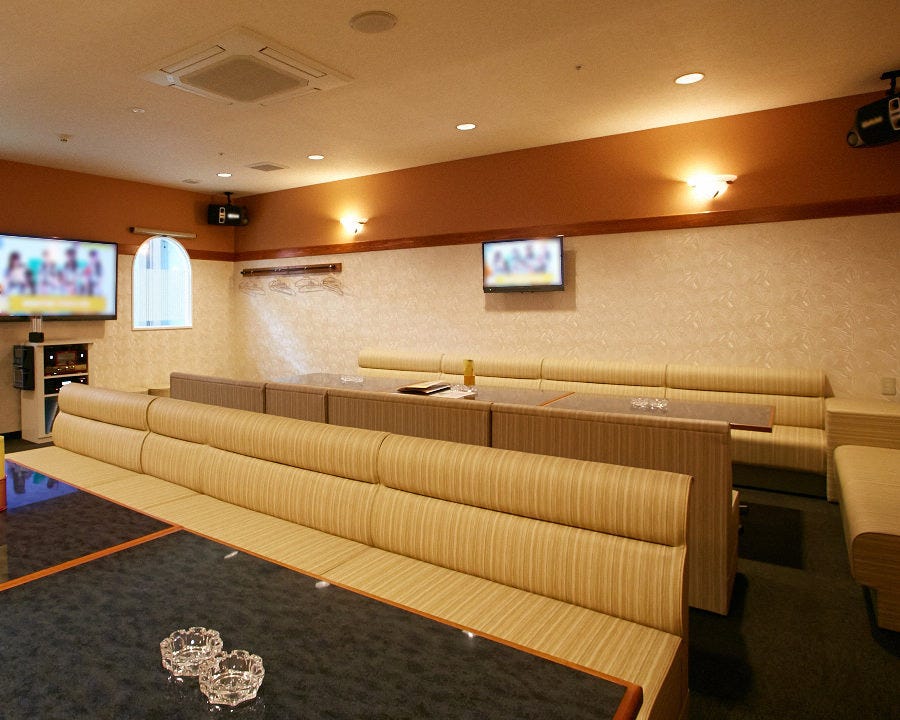 カラオケハウス とまと 浦西店（地図/写真/浦添/カラオケ（カラオケボックス）） ぐるなび