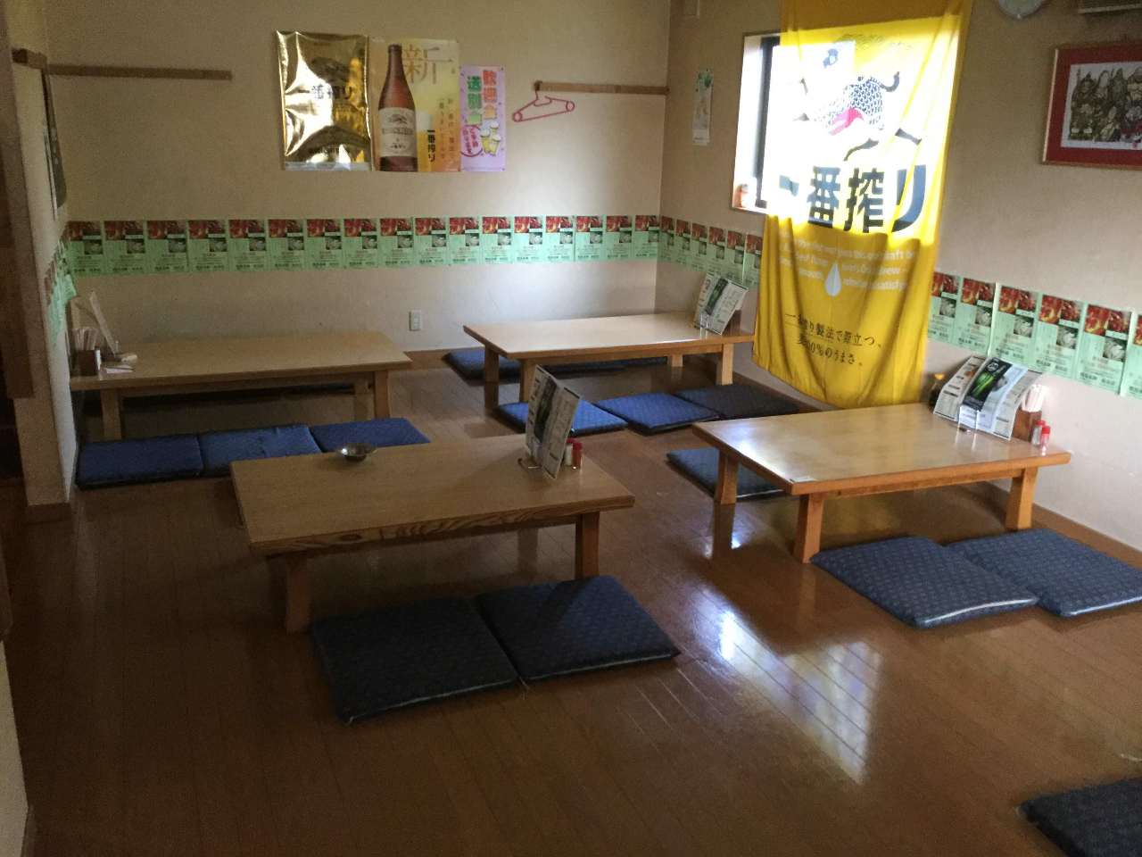 焼鳥本陣 本店 地図 写真 姪浜 小戸 焼き鳥 ぐるなび