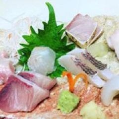 魚彩 鶴巳 の画像