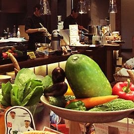食彩健美 野の葡萄 沖縄cargoes店 地図 写真 那覇 バイキング ビュッフェ ぐるなび 食彩健美 野の葡萄 沖縄cargoes店 地図 写真 那覇 バイキング ビュッフェ ぐるなび