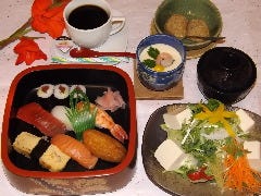 鮨と和食 魚々屋 の画像