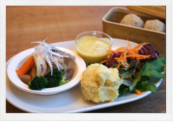 Cafe Eden 江坂店 地図 写真 江坂 カフェ ぐるなび
