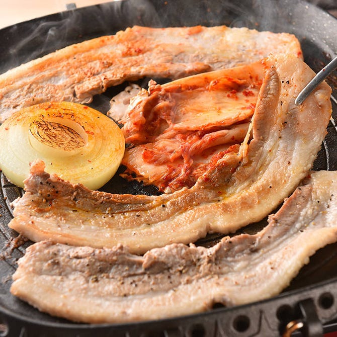 韓国料理 焼肉食べ放題 豚マダン 新大久保店 地図 写真 大久保 サムギョプサル ぐるなび