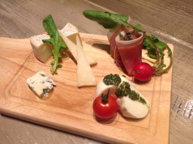 イタリアンバル Big Holiday 地図 写真 小山 下野 居酒屋 ぐるなび