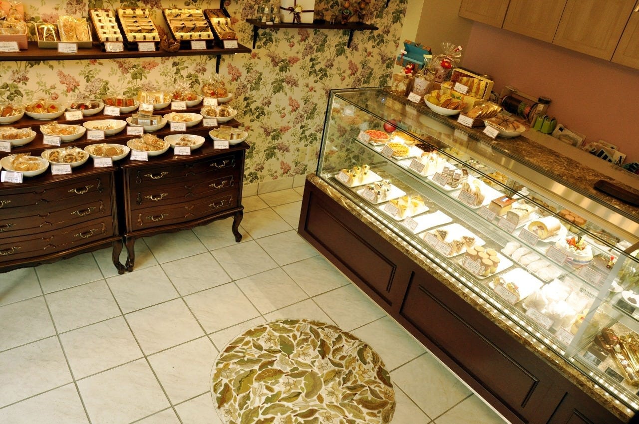 Madame Chou Creme マダムシュークレーム 地図 写真 桂 西京極 ケーキ屋 ぐるなび