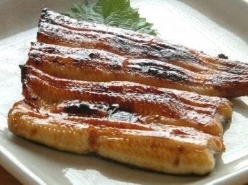 葵のうな重 一年中ふっくら肉厚の鰻をお楽しみいただけます 1 980円 和洋創作 葵 あおい の弁当配達 くるめし弁当