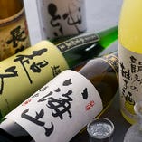 季節に応じて厳選した日本酒を取り揃えています。