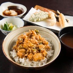 ランチタイムは絶品天ぷらがお得にお楽しみいただけます。