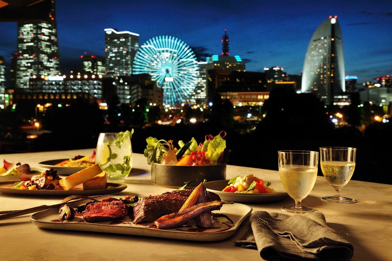 Motion Blue Yokohama Tune Balcony Dining Bar モーションブルーヨコハマアンドチューンバルコニーダニングアンドバー みなとみらい 地中海料理 ぐるなび