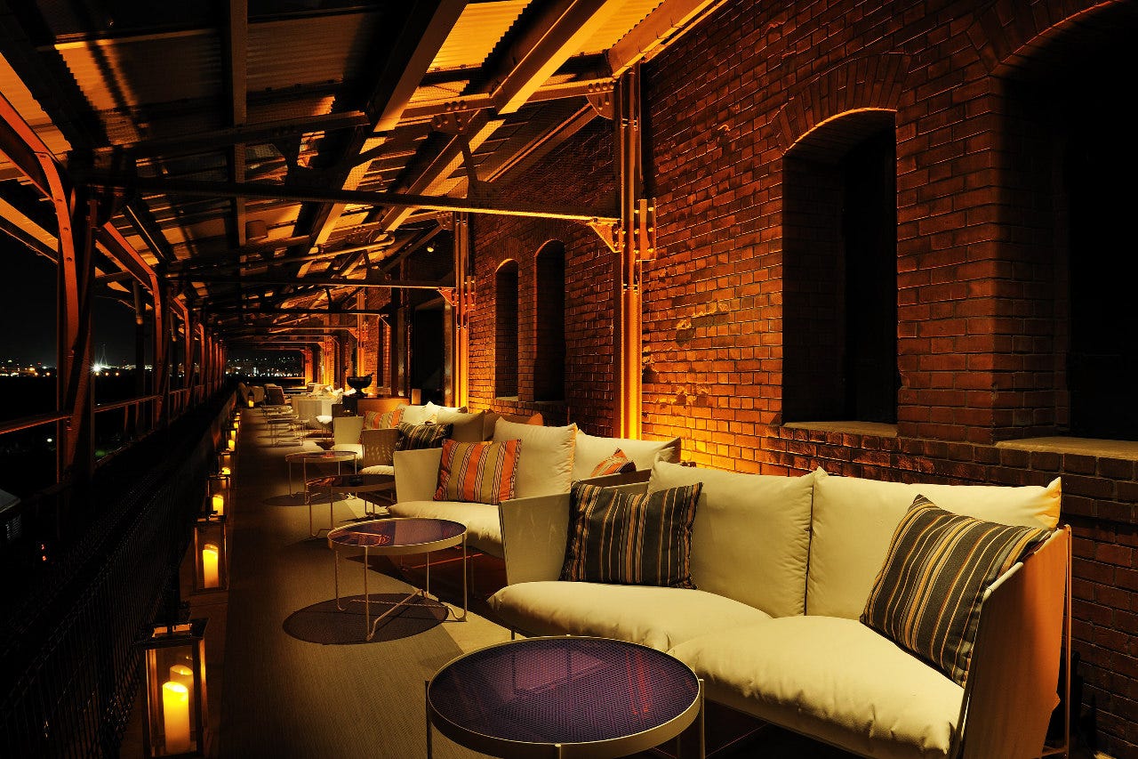 Motion Blue Yokohama Tune Balcony Dining Bar モーションブルーヨコハマアンドチューンバルコニーダニングアンドバー みなとみらい 地中海料理 ぐるなび