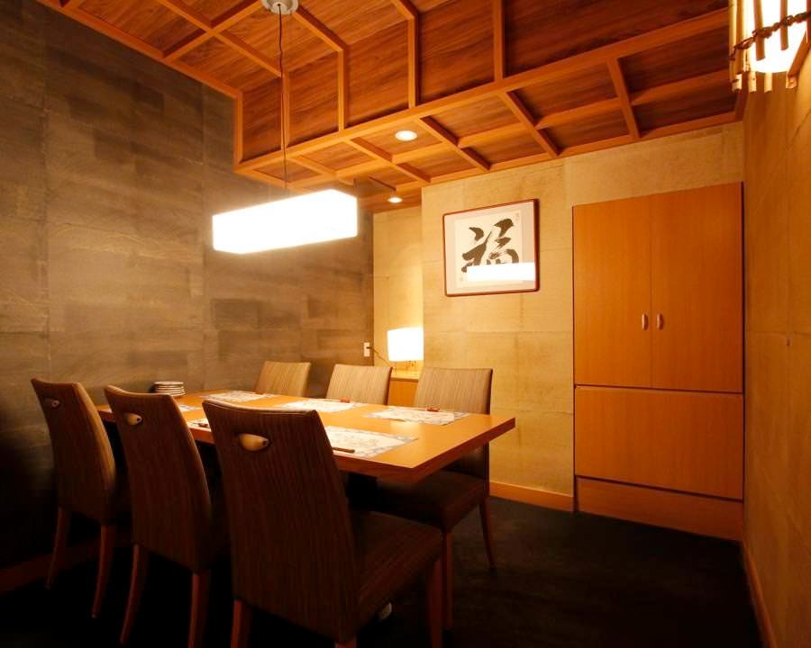 板前割烹 上越やすだ 恵比寿店 個室 ぐるなび