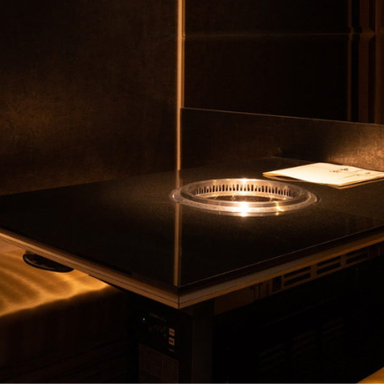 完全個室焼肉 ホルモン東京 恵比寿本店_【数量限定!!】2時間飲放題付き!!ぷりっぷりの牛とろホルモンの味噌チゲ鍋コース