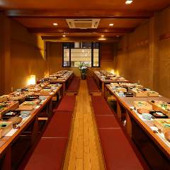 大人数様のご用命も 当店にお任せくださいませ