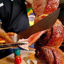 焼き立てのシュラスコとブラジル料理が食べ放題！