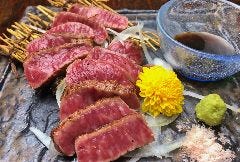 和牛イチボ肉のタタキ! ポン酢、岩塩、山葵、おこみので!