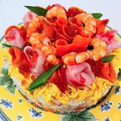 新鮮な海の幸を美しく盛り付けた「寿しケーキ」ご用意してます◎