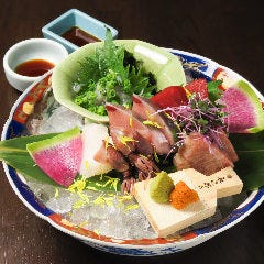 豊富な日本酒と海鮮 板屋町ダイニング 一 浜松駅前店 