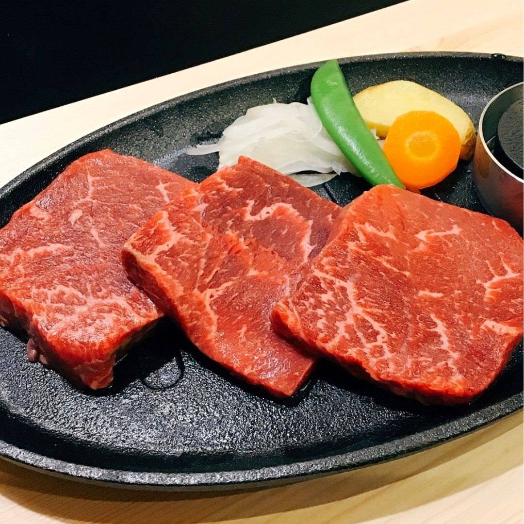 佐賀県産伊萬里牛のモモステーキ、3つのグラム数から選択可能
