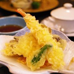 【平日ご予約者限定ランチ】和の職人の奏でる絶品の調べ「天ぷらと寿司ランチコース」