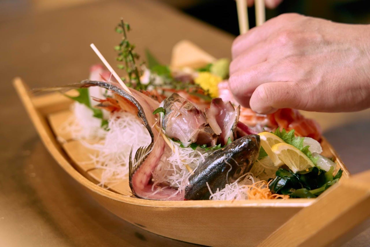 直送魚と酒の肴 さかなざかな 桜木町クロスゲート店（みなとみらい