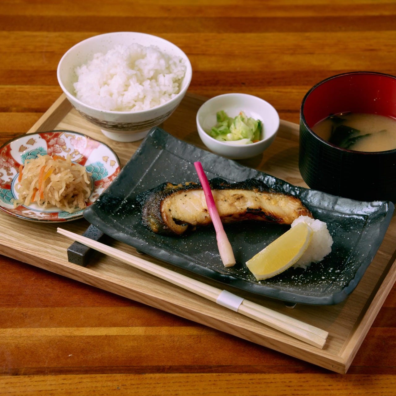 直送魚と酒の肴 さかなざかな 桜木町クロスゲート店 ランチメニュー