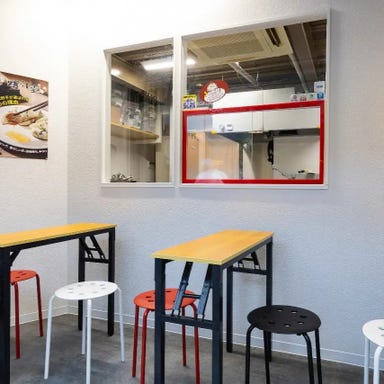 爆汁堂餃子_職人の息遣いと立ち上る湯気!ライブ感満載の特等席