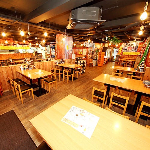 かき小屋 飛梅 神田西口店内装