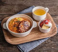 ラ・メゾンアンソレイユターブル ルミネ大宮店_ハンバーグオムライスプレート