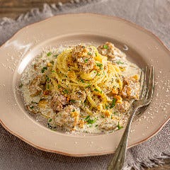 ラ・メゾンアンソレイユターブル ルミネ大宮店_la maisonサルシッチャときのこの黒トリュフクリームパスタ