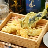 目の前で揚げたてサクサクのヘルシー天ぷらをお召し上がり下さい